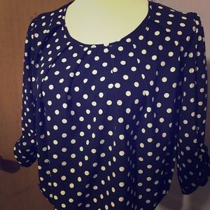 BNWT elastic waist dot blouse